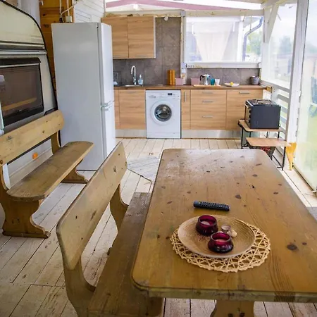 Каравана ,,Лазурит” Campingplads
